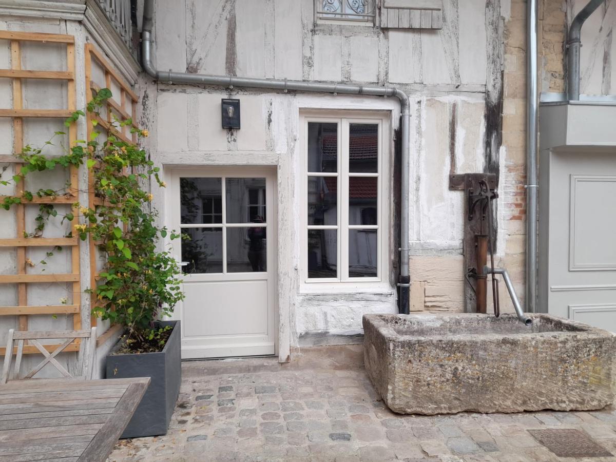 Le Clos De L Agneau Saint-Amand-sur-Fion Extérieur photo